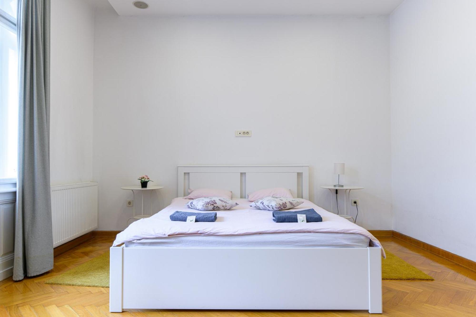 Apartment Luna ซาเกร็บ ภายนอก รูปภาพ