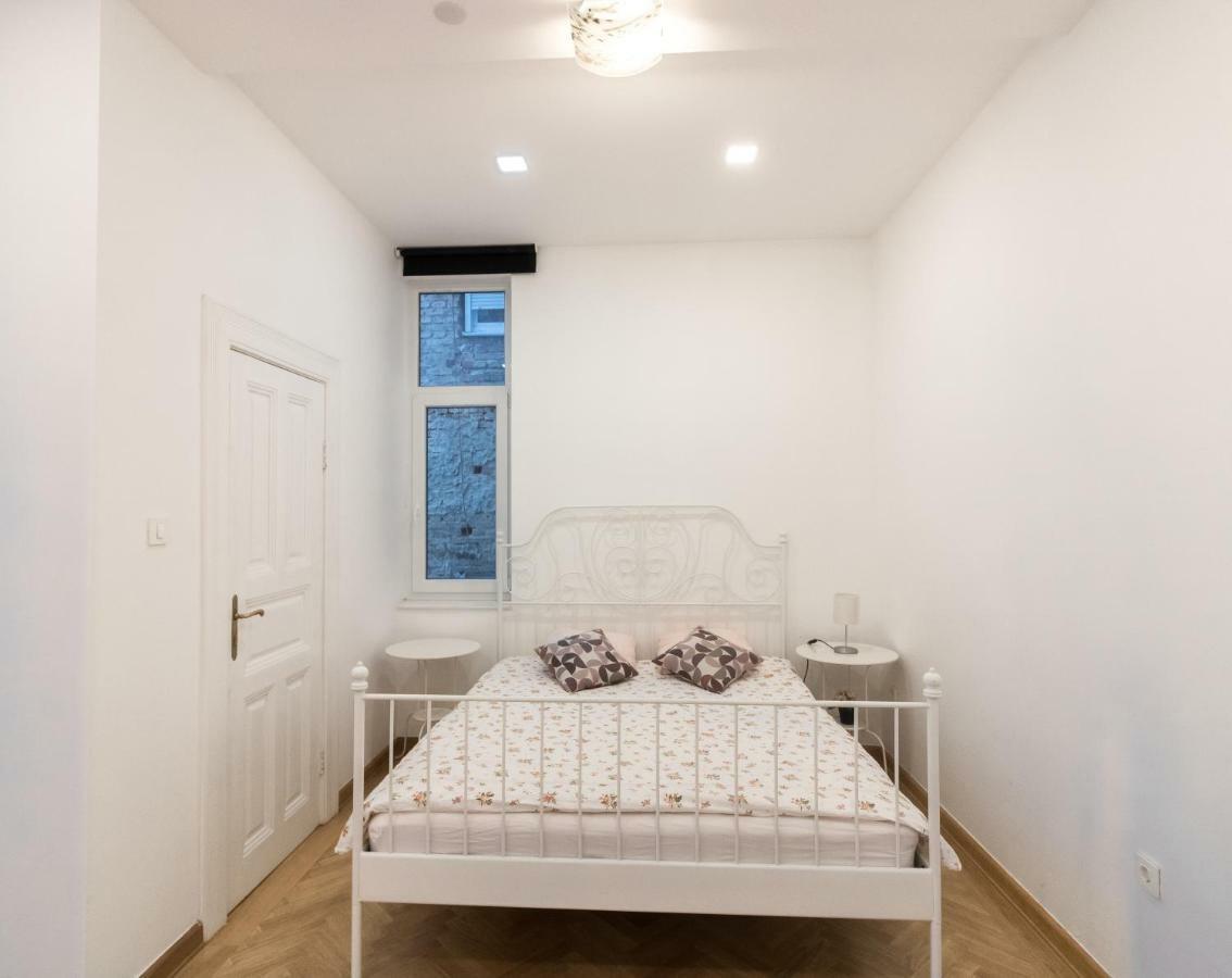 Apartment Luna ซาเกร็บ ภายนอก รูปภาพ