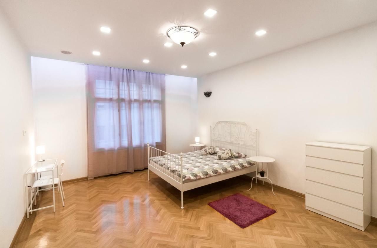 Apartment Luna ซาเกร็บ ภายนอก รูปภาพ