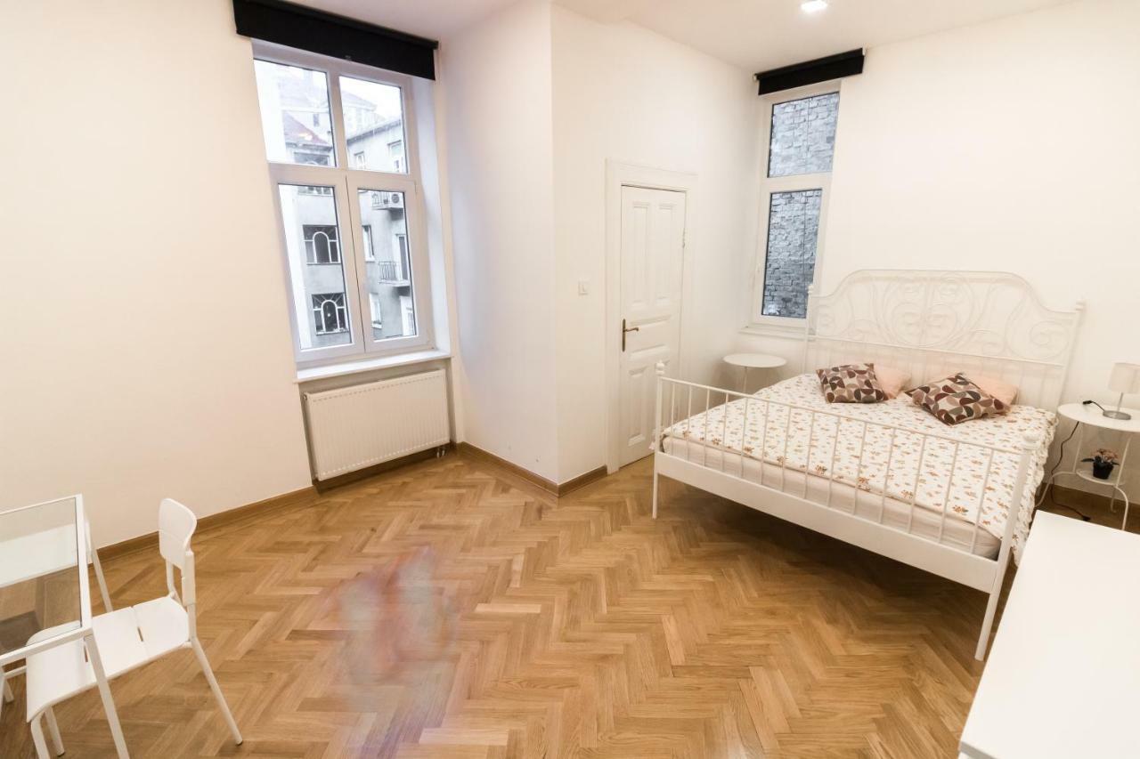 Apartment Luna ซาเกร็บ ภายนอก รูปภาพ